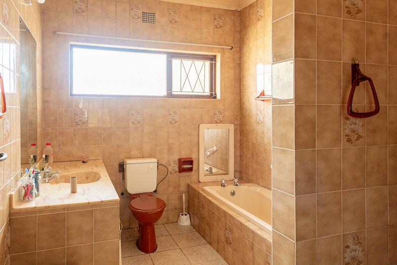 4 Bedroom Property for Sale in Riviersonderend Western Cape